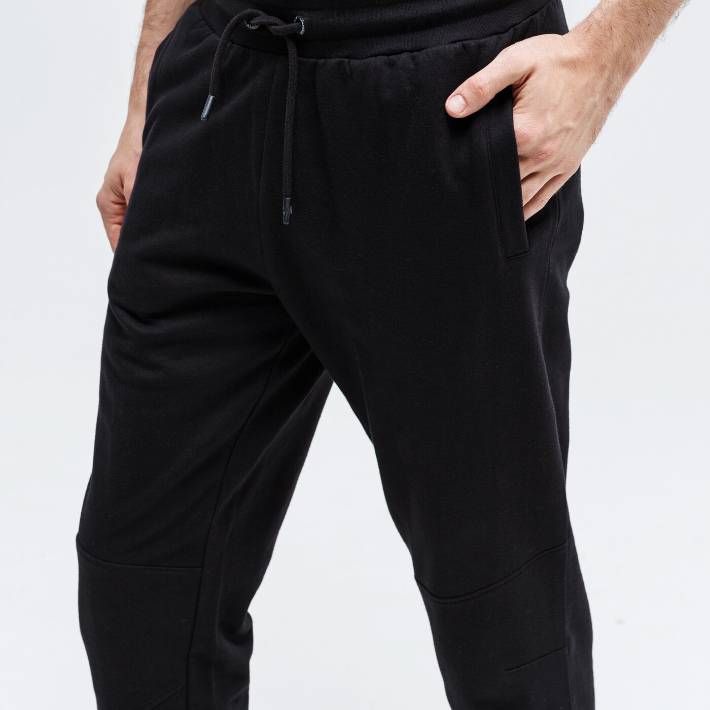 Spodnie dresowe męskie LONSDALE SPODNIE WELLINGHAM 113868-1045 kolor czarny