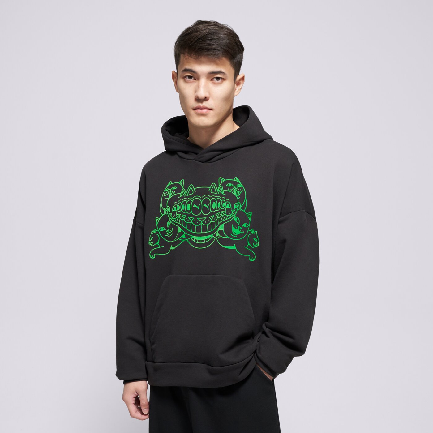 Bluza męska PUMA BLUZA Z KAPTUREM PUMA X RIPNDIP GRAPHIC HOODIE TR 632414 01 kolor czarny