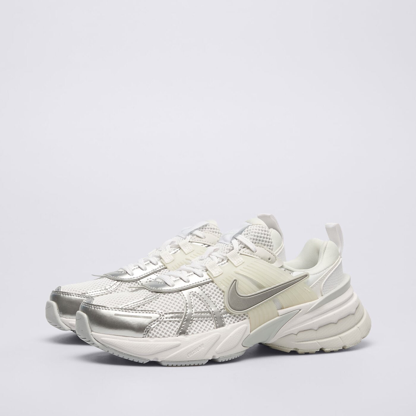 Buty sportowe damskie NIKE V2K RUN  fd0736-104 kolor biały