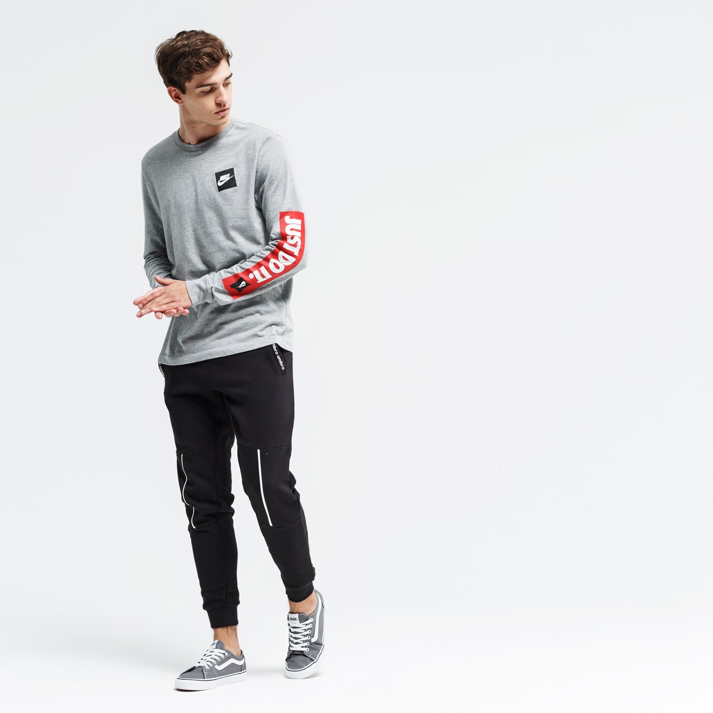 Spodnie dresowe męskie UMBRO SPODNIE INARI ul39spm13001 kolor czarny