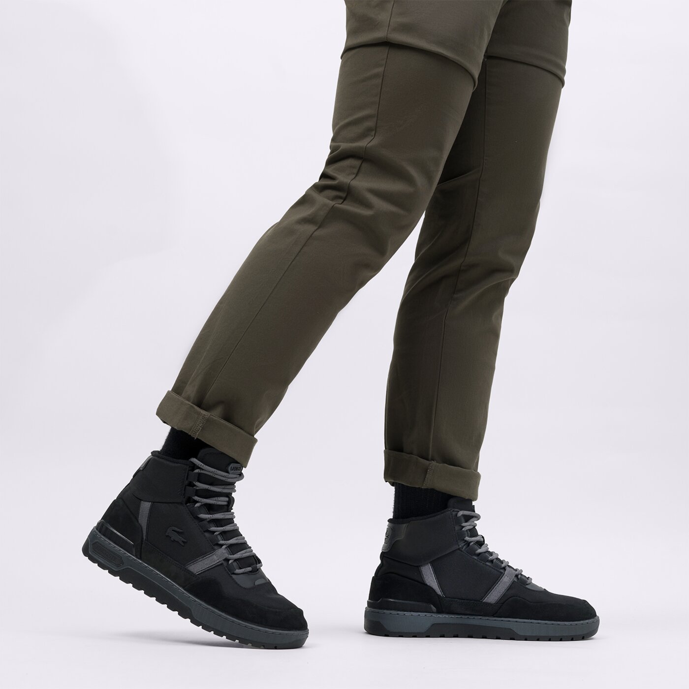 Buty outdoor męskie LACOSTE T-CLIP WNTR MID 222 2 744sma0065237 kolor czarny