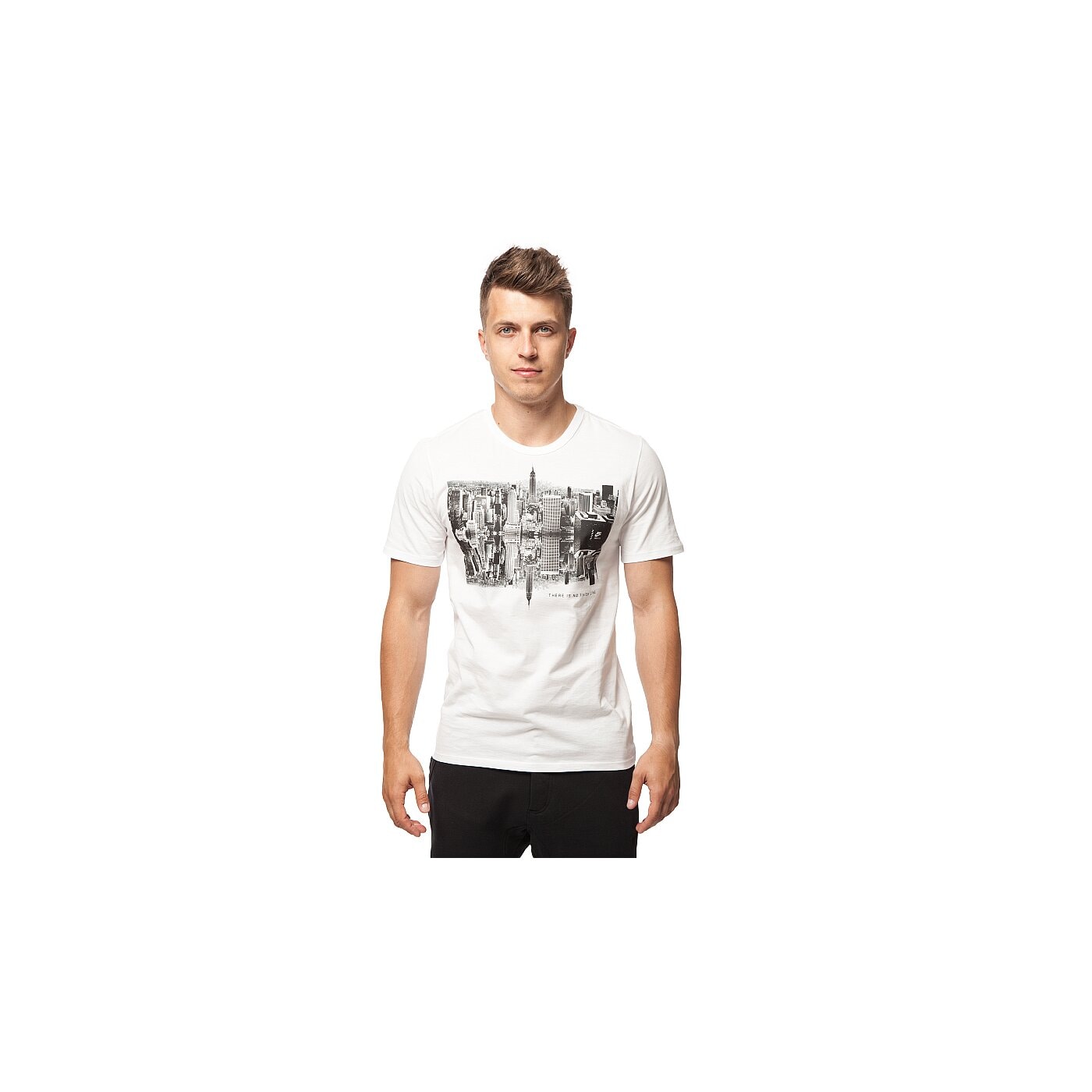 Koszulka męska NIKE T-SHIRT TEE-RU CITY 685567100 kolor biały