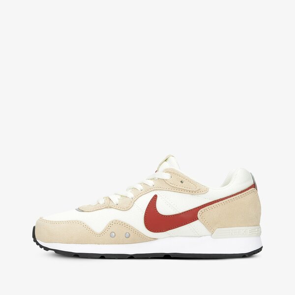 Buty sportowe damskie NIKE VENTURE RUNNER ck2948-105 kolor beżowy