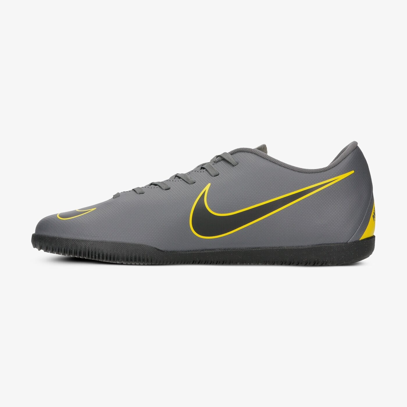 Buty piłkarskie dla dzieci NIKE JR VAPOR 12 CLUB GS IC ah7354-070 kolor szary