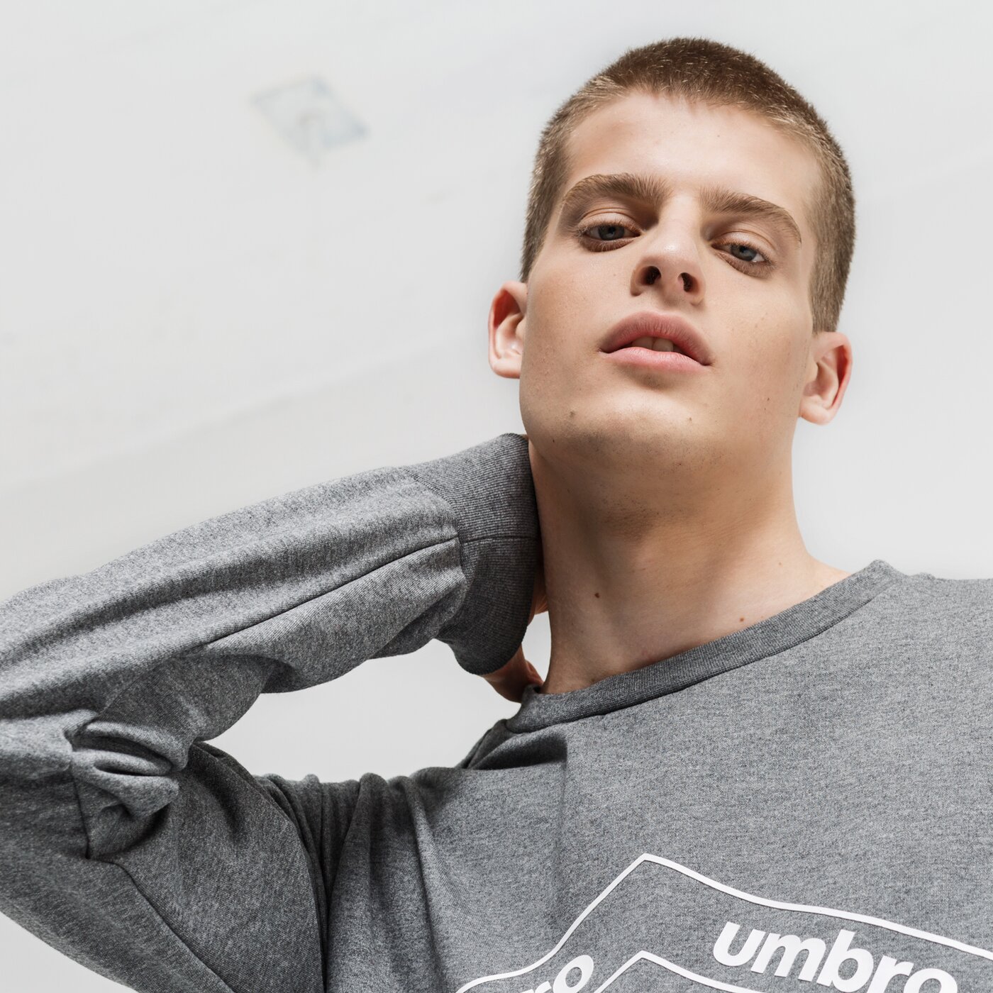 Bluza męska UMBRO BLUZA SYVARI ul39blm21001 kolor szary