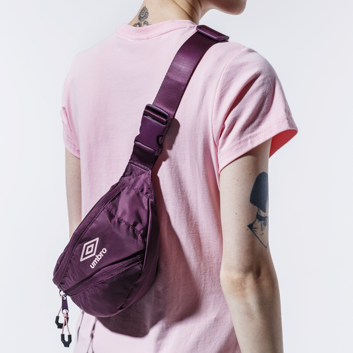 Nerka (saszetka na pas) damska sportowa UMBRO NERKA NEVES ul120ned30002 kolor bordowy
