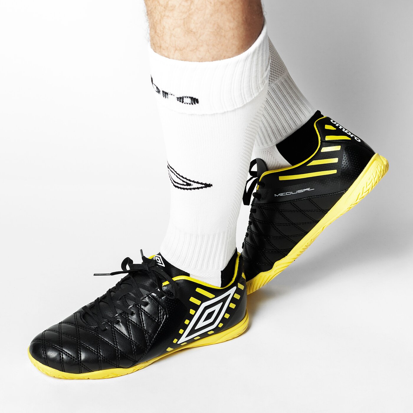 Buty piłkarskie męskie UMBRO MEDUSAE II CLUB IC  81297ufnd kolor czarny