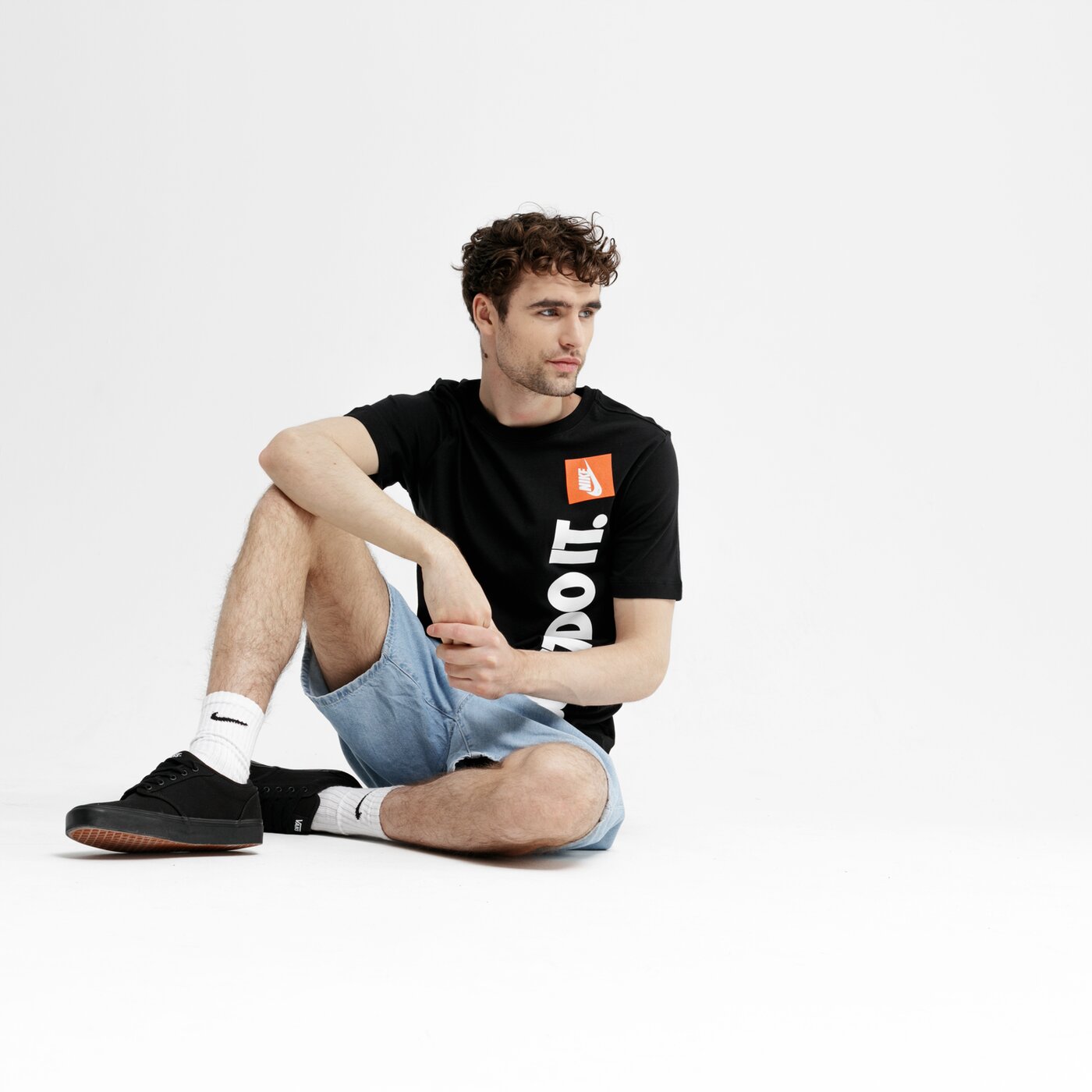 Koszulka męska NIKE T-SHIRT SS M NSW TEE HBR JDI 2 av9986-010 kolor czarny