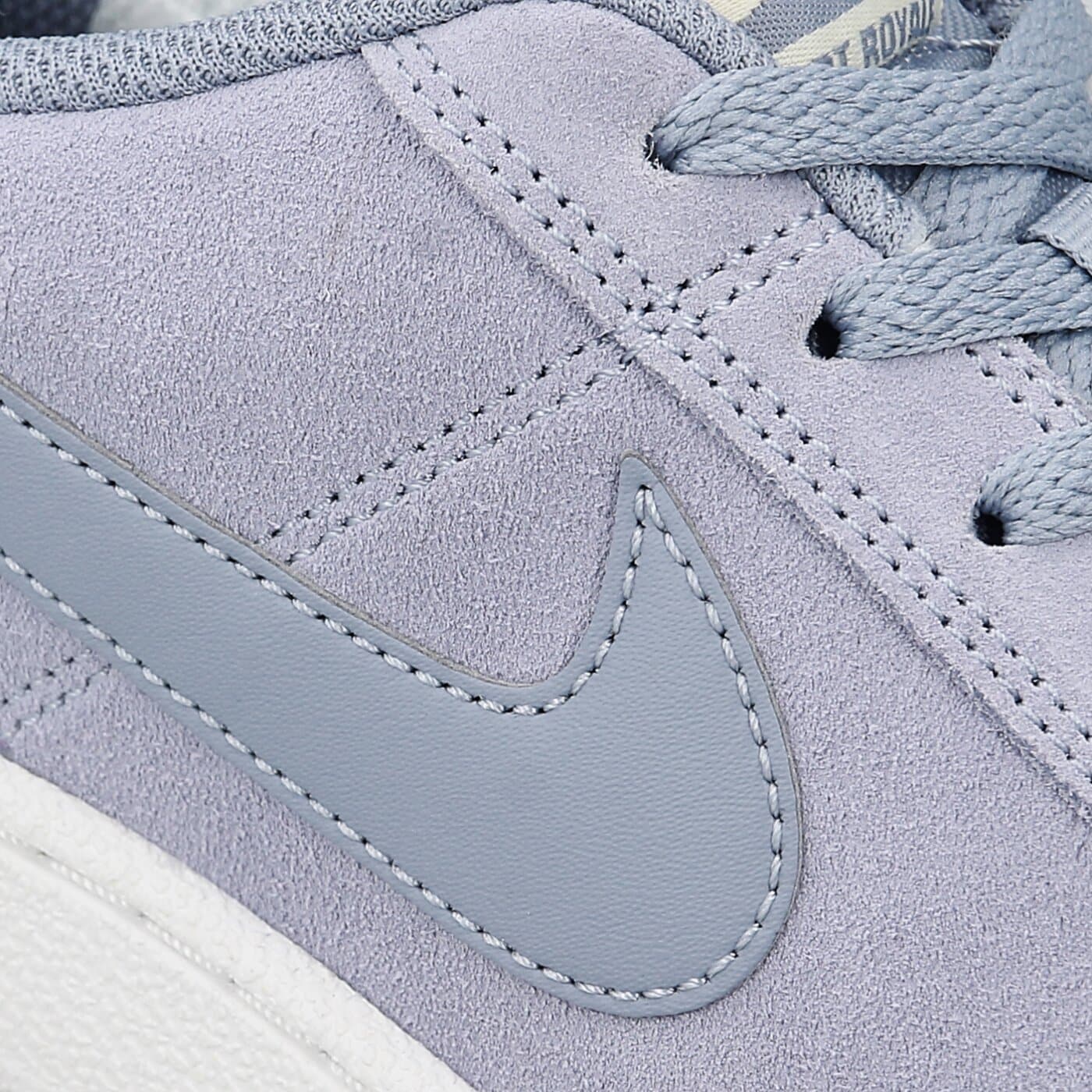 Buty sportowe damskie NIKE WMNS COURT ROYALE SUEDE. 916795002 kolor niebieski