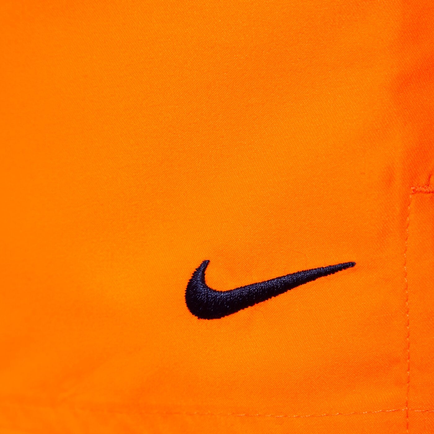 Kąpielówki męskie NIKE SWIM SZORTY ESSENTIAL 5" nessa560-822 kolor pomarańczowy