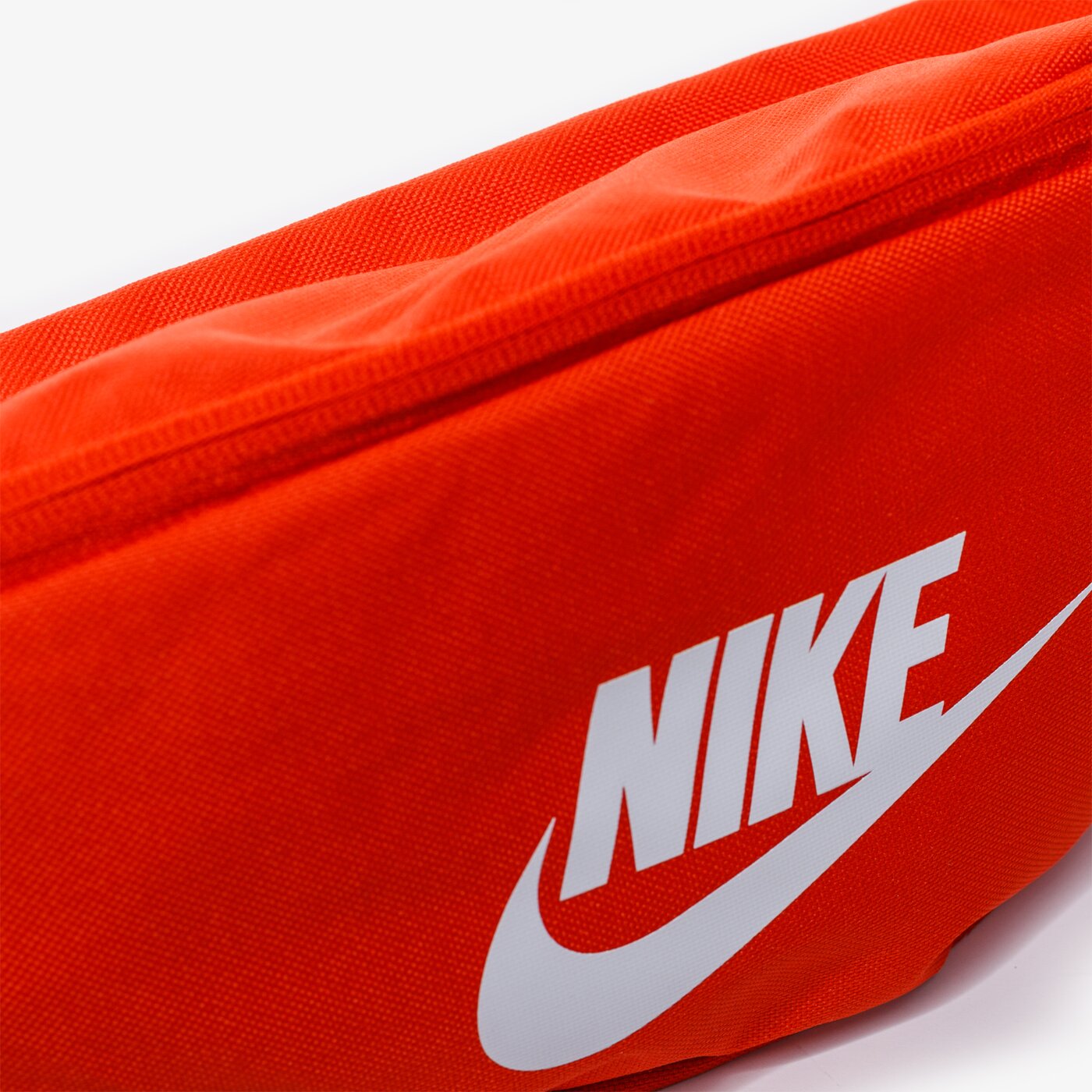 Nerka (saszetka na pas) damska sportowa NIKE NERKA SPORTSWEAR HERITAGE ba5750-891 kolor pomarańczowy