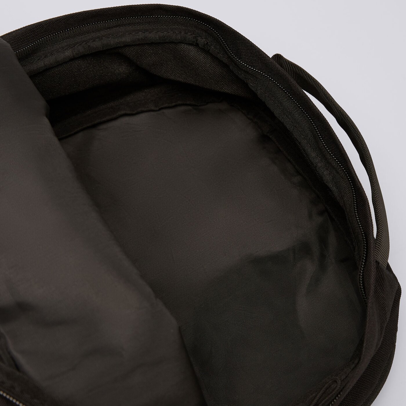 Plecak damski UMBRO PLECAK UMBRO ESS BLACK ul325plu02001 kolor czarny