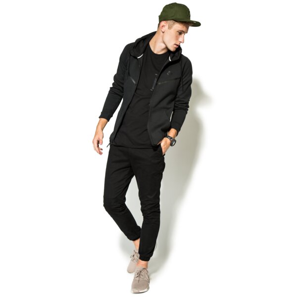 Koszulka męska NIKE T-SHIRT NIKE TEE-DROP HEM POCKET 805208010 kolor czarny