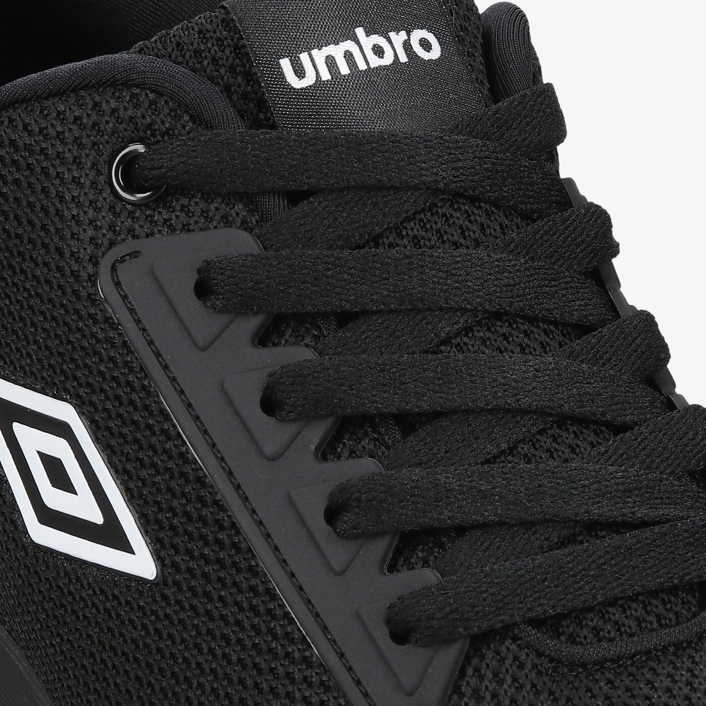 Buty sportowe męskie UMBRO TASUKI umml121001 kolor czarny