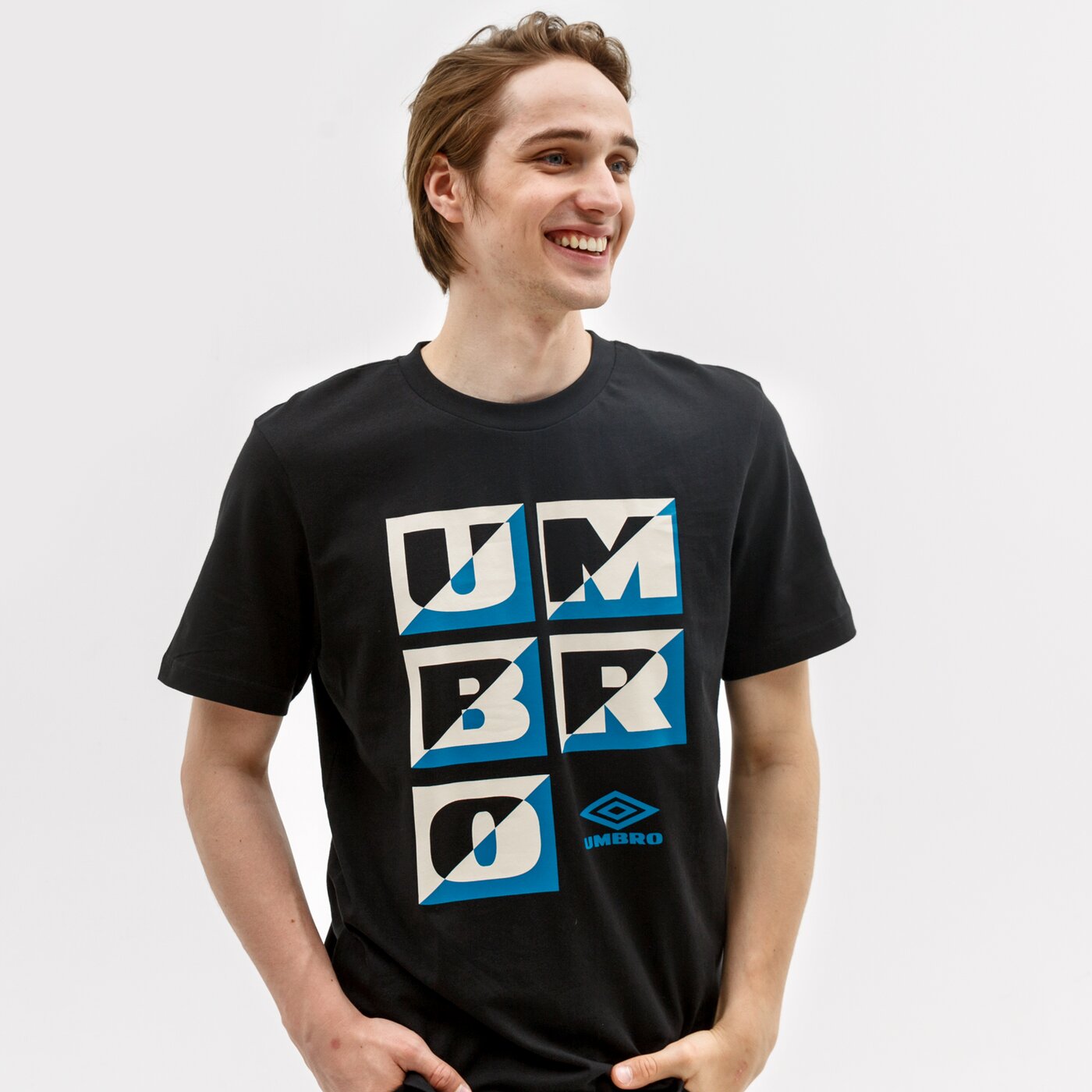 Koszulka męska UMBRO T-SHIRT ZUMA GRAPHIC 65868u-060 kolor czarny