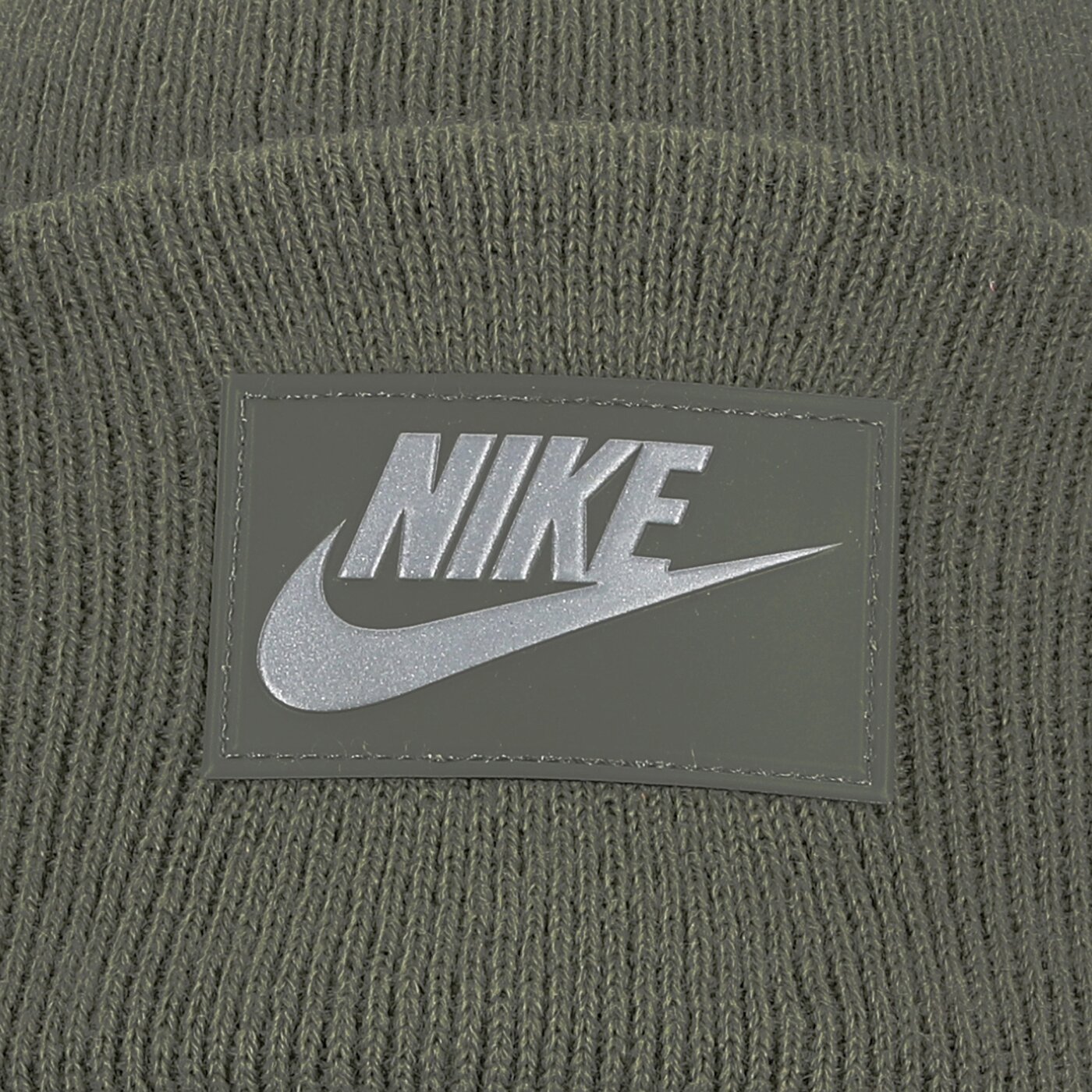 Czapka zimowa damska NIKE CZAPKA ZIMOWA U NSW CUFFED BEANIE FUT FLASH da2021-380 kolor khaki