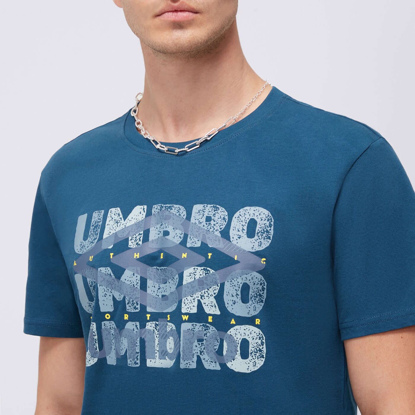 Koszulka męska UMBRO T-SHIRT ESS DOUBLE LOGO ul125tsm04002 kolor niebieski