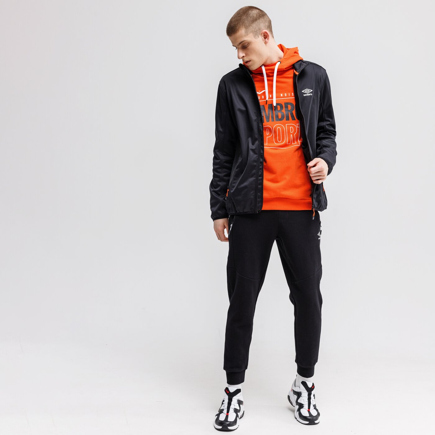 Bluza męska UMBRO BLUZA Z KAPTUREM ANDIE ul121blm37002 kolor pomarańczowy