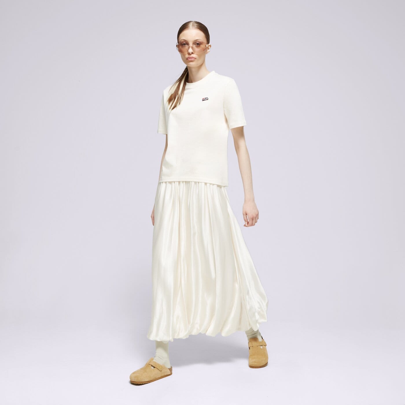 Koszulka damska FILA T-SHIRT BADGE LOGO TEE fi124tsd70130 kolor beżowy