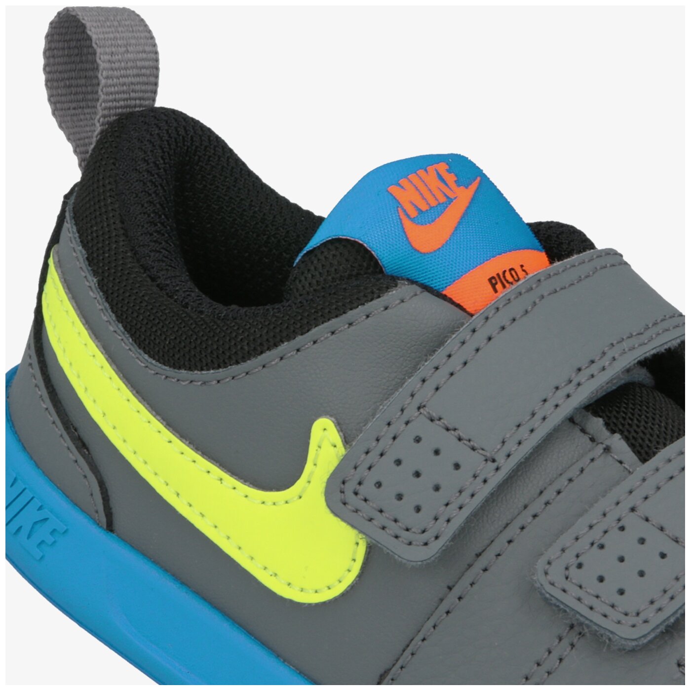 Buty dziecięce NIKE PICO 5 ar4162-074 kolor szary