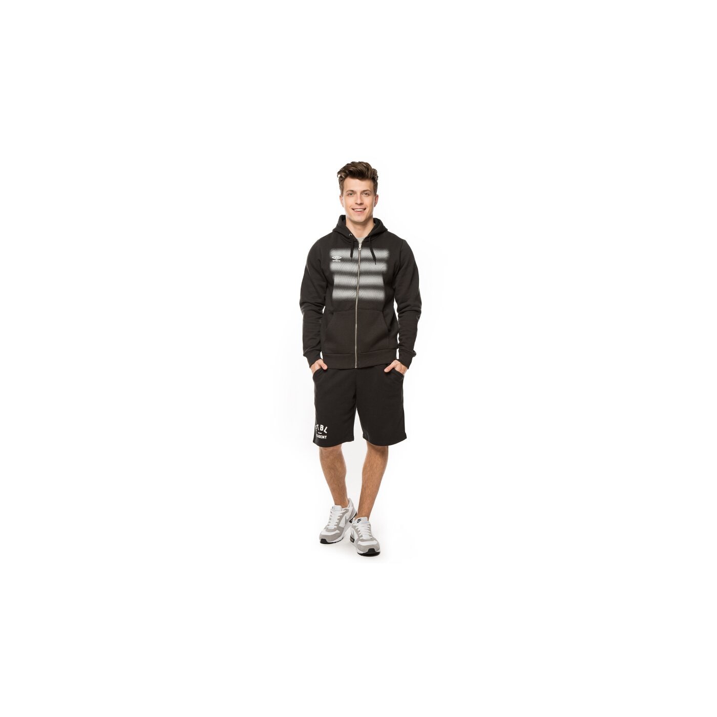 Bluza męska UMBRO BLUZA FOUR STRIPE MINI DIAMONDS ZIP THRU 64106u060 kolor czarny