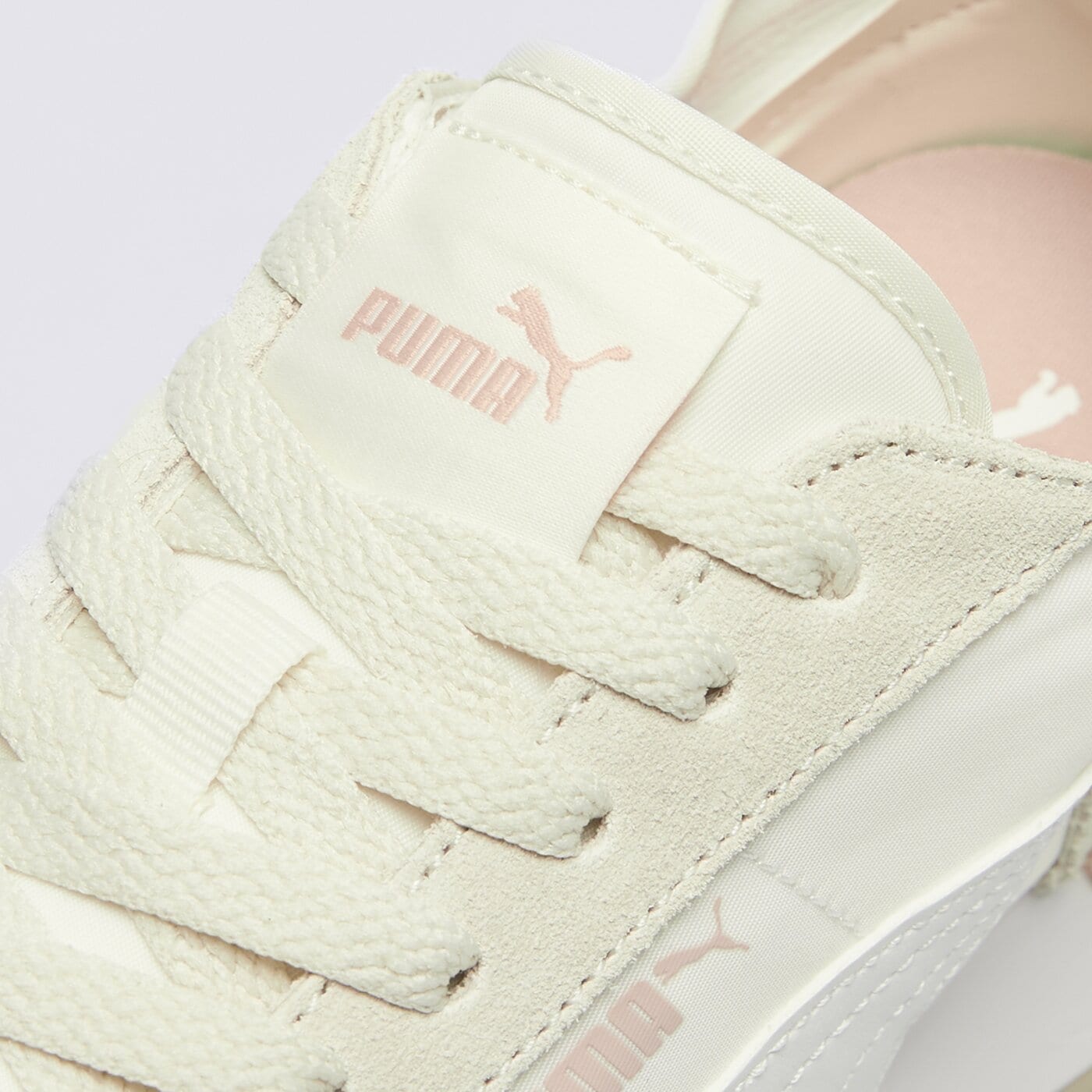 Buty sportowe damskie PUMA R78 WIND NYLON 40069404 kolor biały