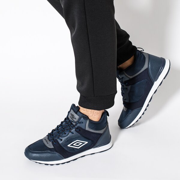Buty sportowe męskie UMBRO KANGRI ummd218015 kolor granatowy