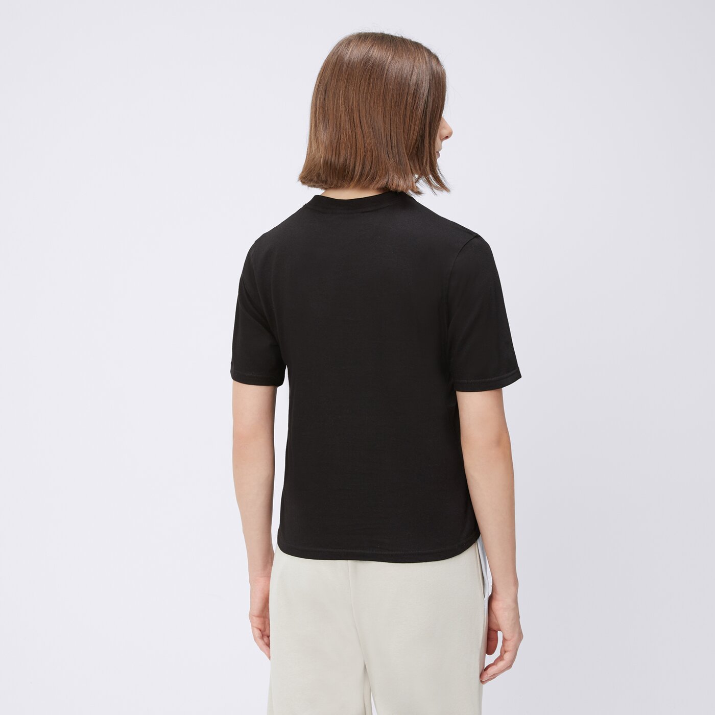 Koszulka damska FILA T-SHIRT BADGE LOGO TEE fi124tsd70000 kolor czarny