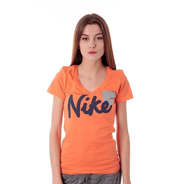 Koszulka damska NIKE T-SHIRT TEE MID V-PRINTED POCKET 589534822 kolor pomarańczowy