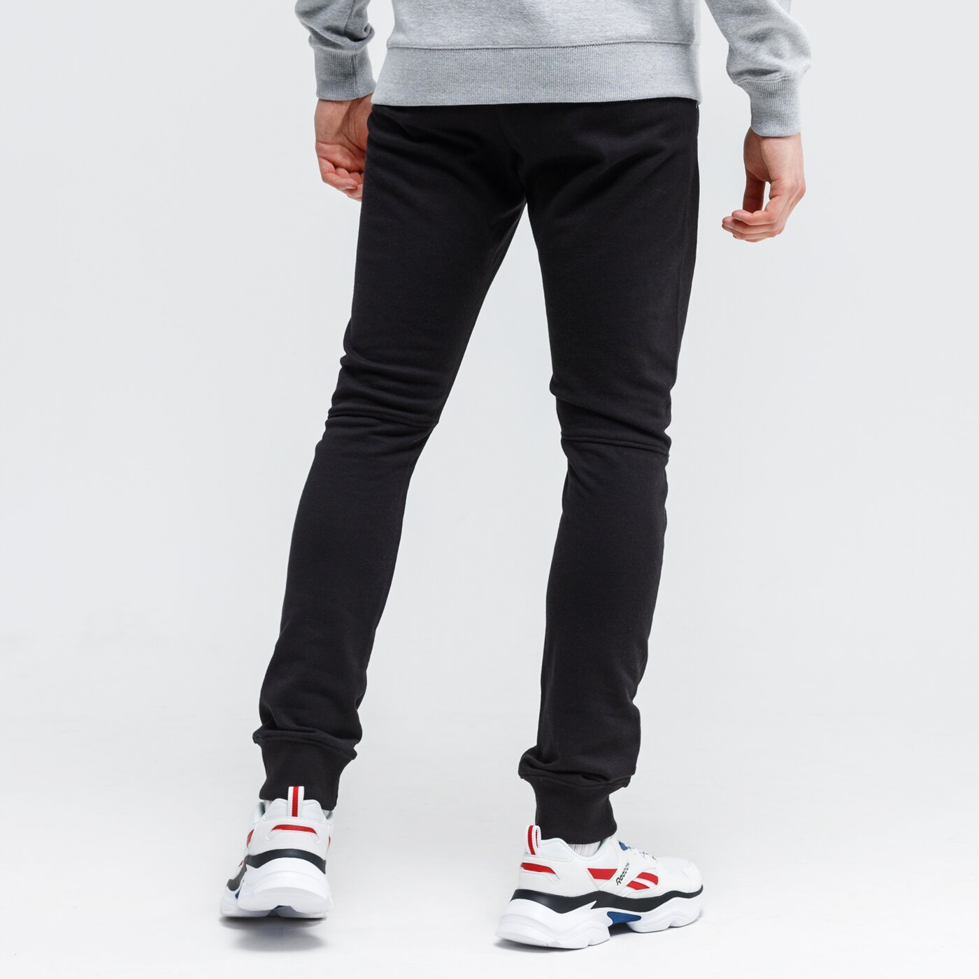 Spodnie dresowe męskie UMBRO SPODNIE SLIM FIT FLEECE 65677u-060 kolor czarny