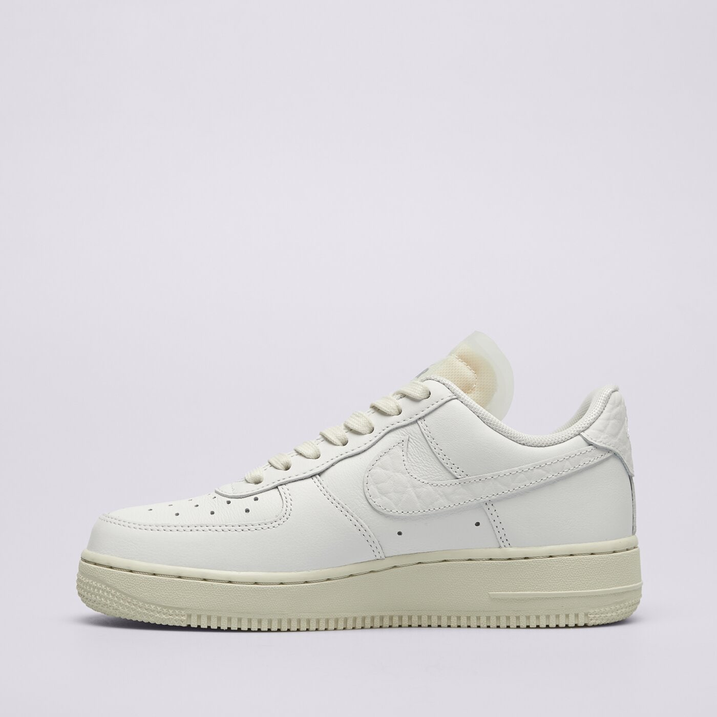 Buty sportowe damskie NIKE AIR FORCE 1 LOW PREMIUM dn5463-100 kolor biały