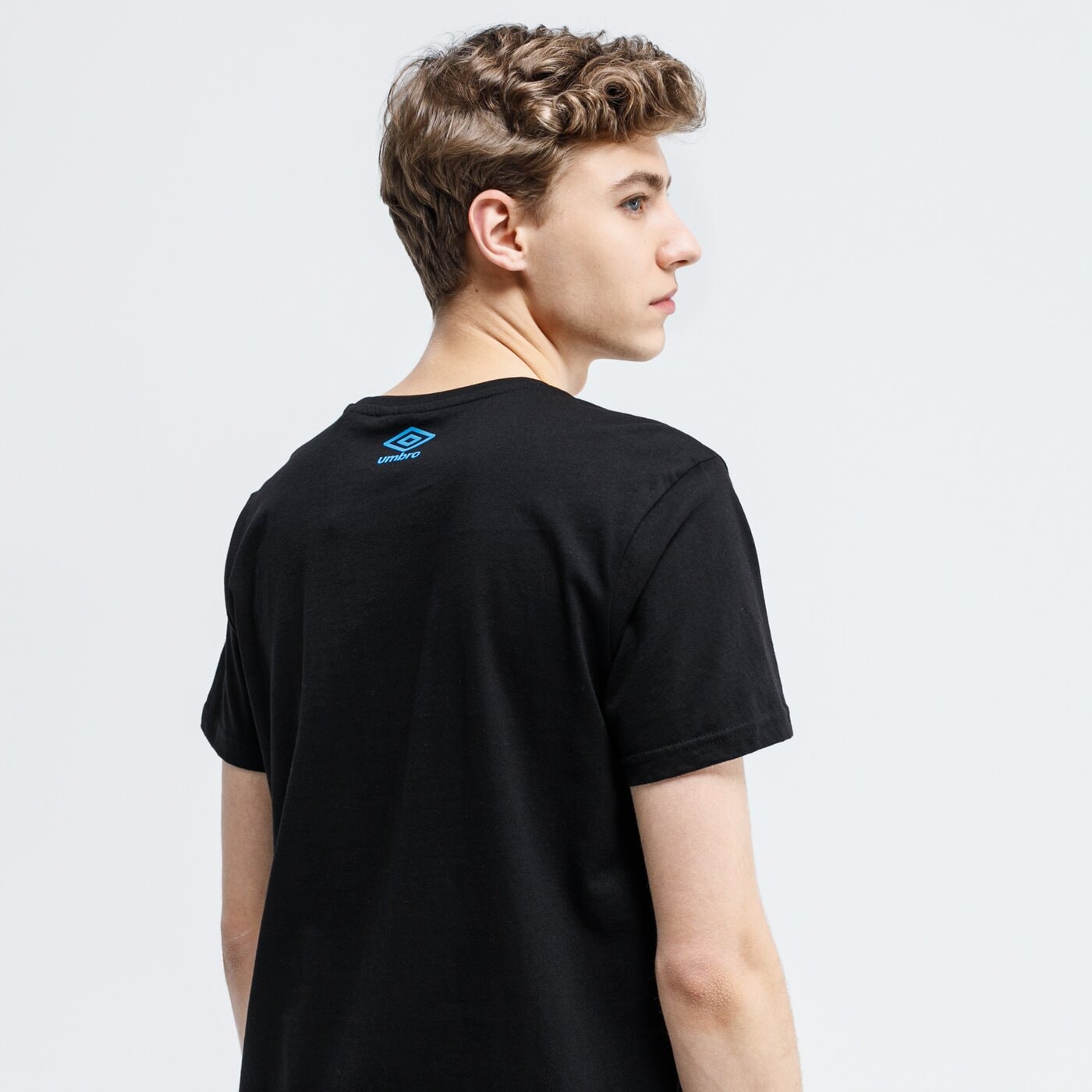 Koszulka męska UMBRO T-SHIRT TROLVO ul120tsm37002 kolor czarny