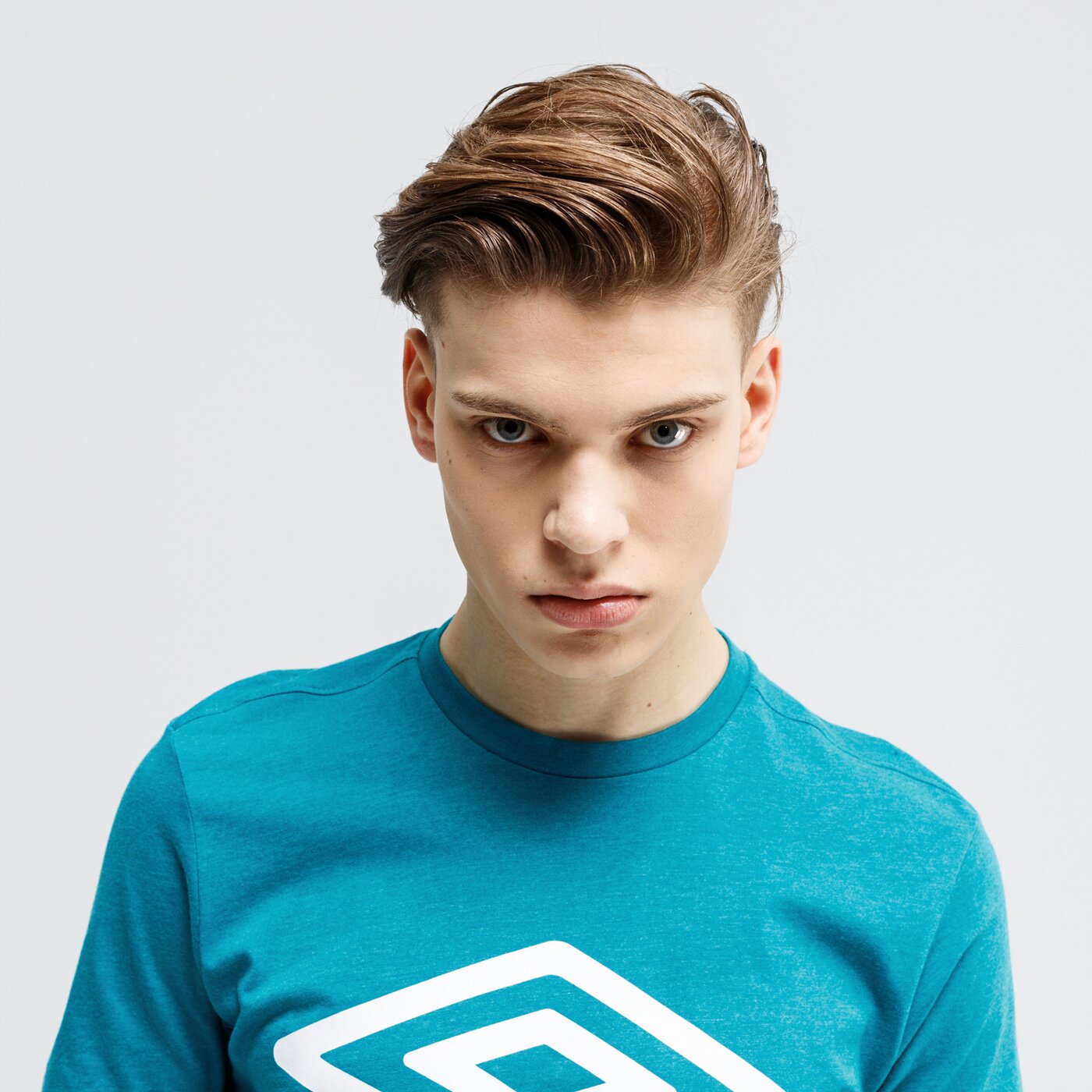 Koszulka męska UMBRO T-SHIRT FW LARGE LOGO COTTON 65352u-hw8 kolor zielony