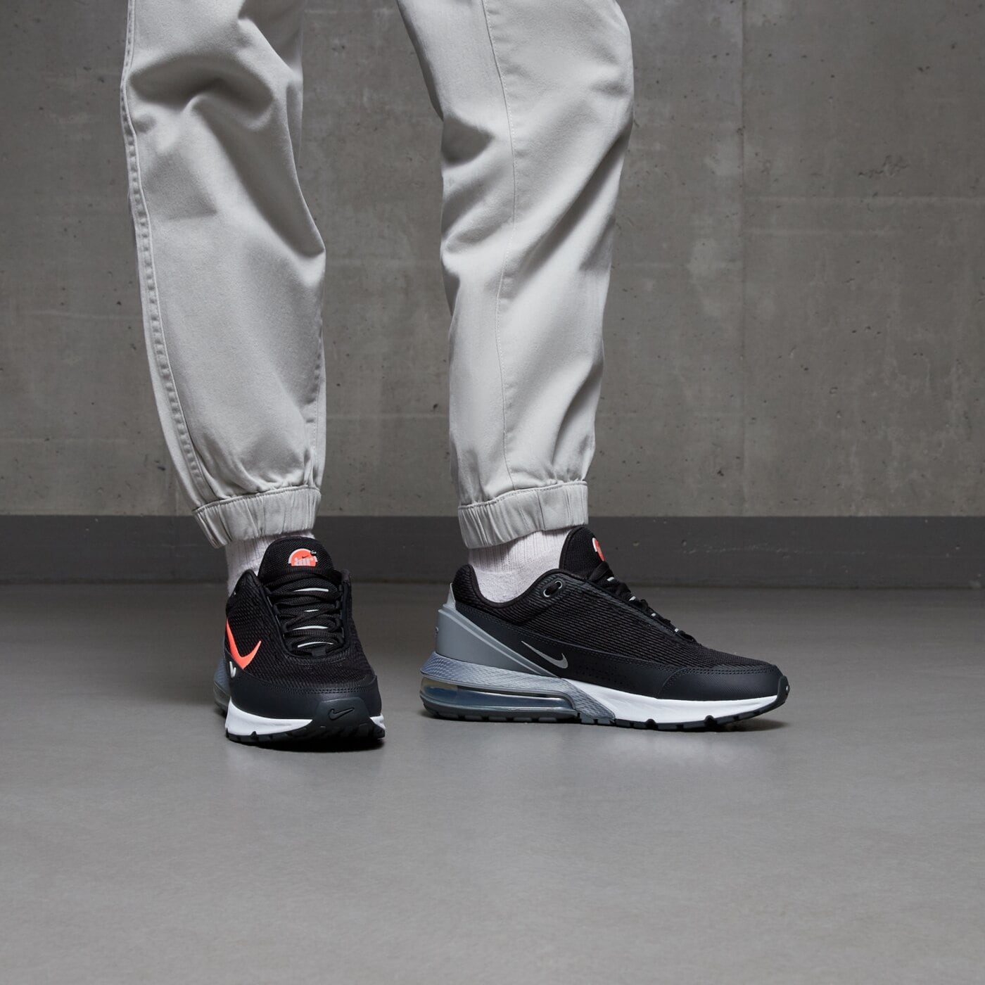 Buty sportowe męskie NIKE AIR MAX PULSE fq4156-001 kolor czarny