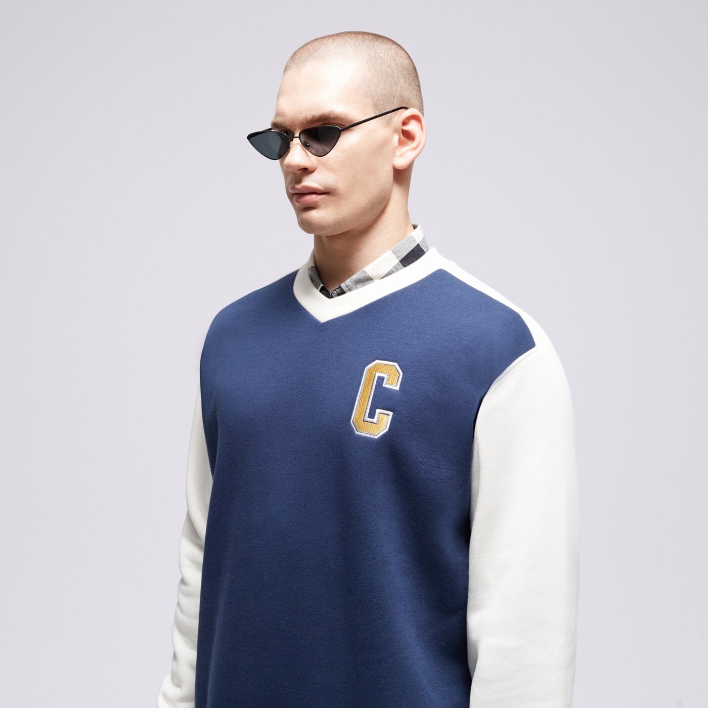 Bluza męska CHAMPION BLUZA V-NECK SWEATSHIRT 219176bs561 kolor granatowy