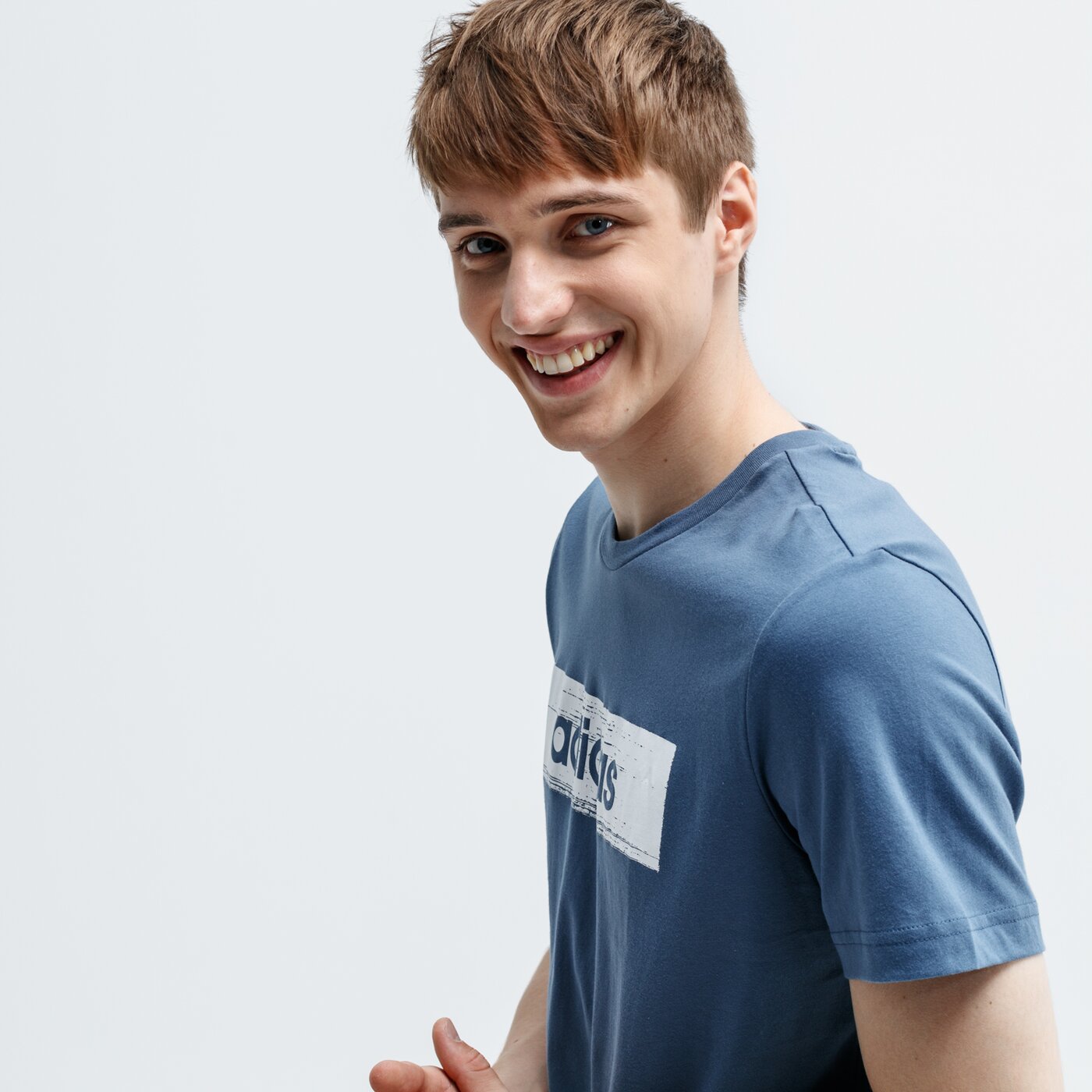 Koszulka męska ADIDAS T-SHIRT SS M BOX GRFX T 2 ei4597 kolor niebieski