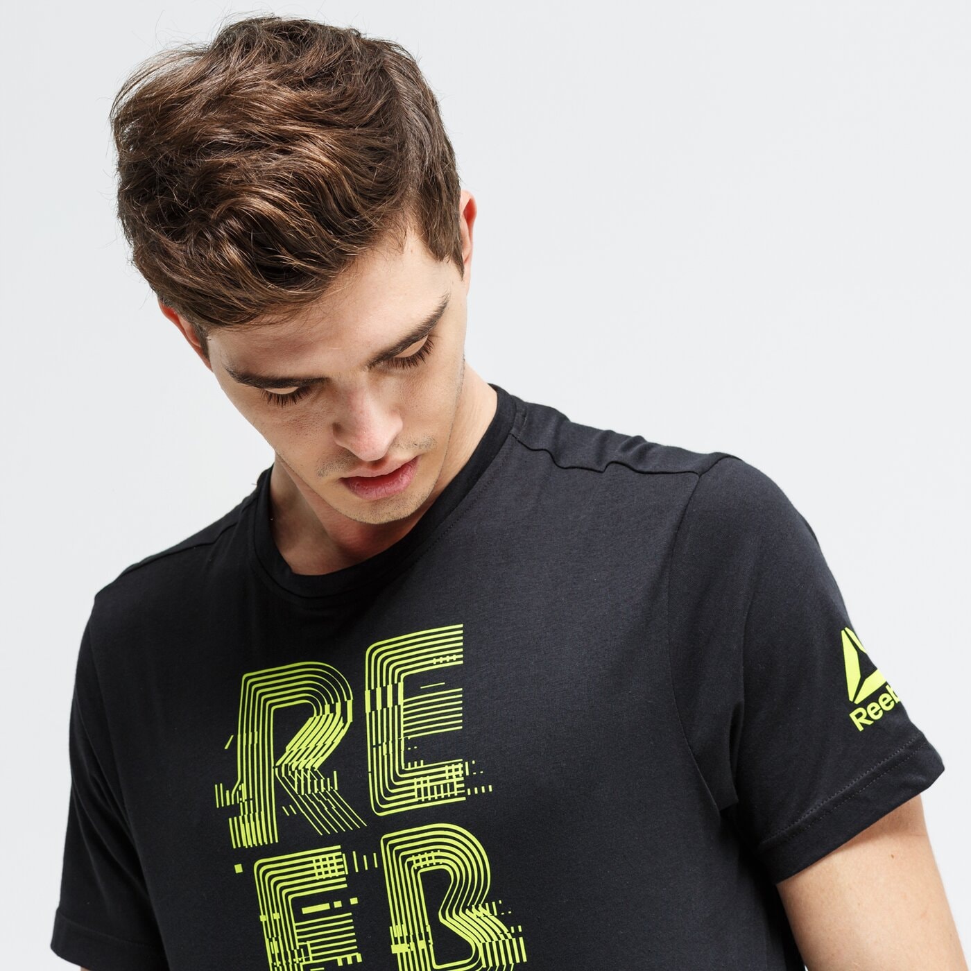 Koszulka męska REEBOK T-SHIRT GS FUTURISM CREW du4696 kolor czarny