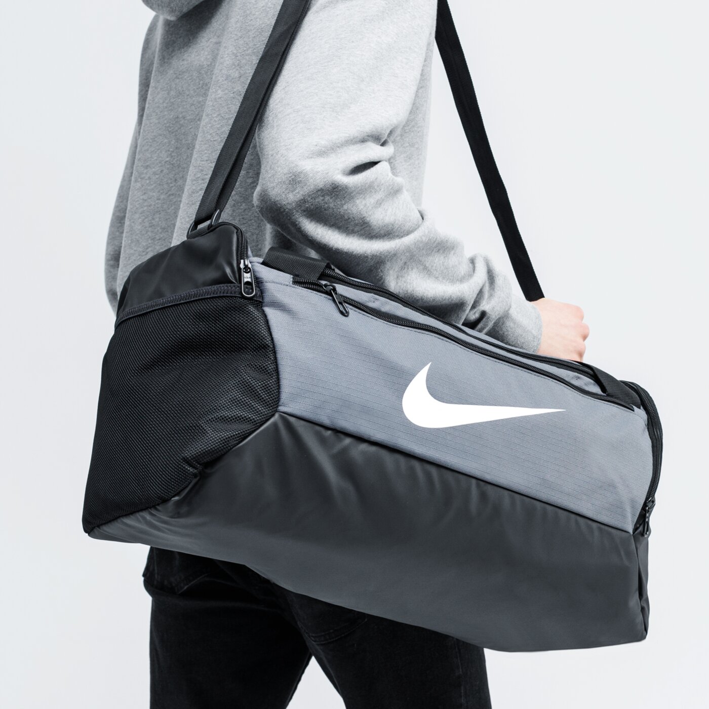 Torba sportowa damska NIKE TORBA BRASILIA S ba5957-026 kolor szary