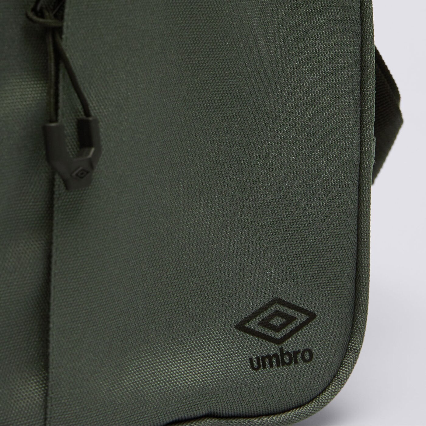 Torba sportowa damska UMBRO TOREBKA UMBRO BRONBEIGH ul325tom01003 kolor khaki