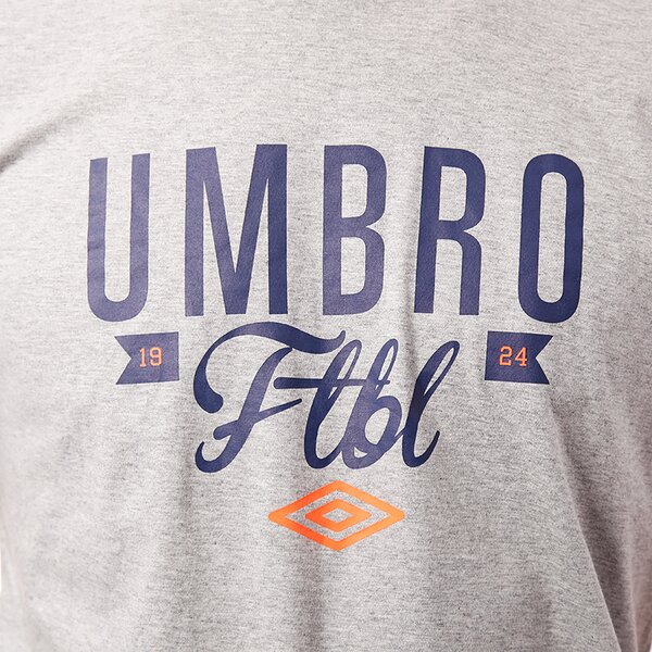 Koszulka męska UMBRO T-SHIRT GRPHC FTBL TEE 62513u263 kolor szary