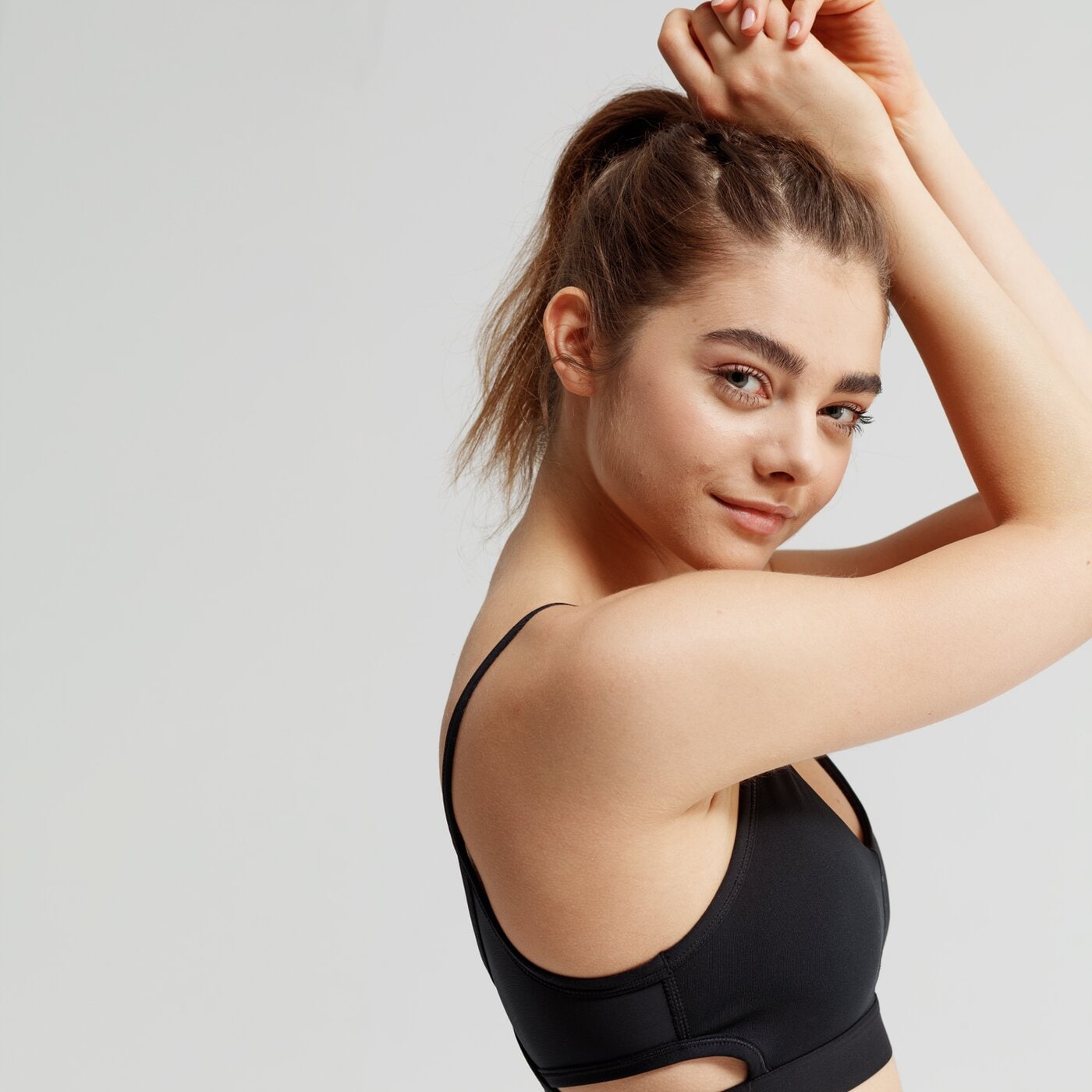 Top damski NIKE BRA FAVORITES SRF SPRT av6578-010 kolor czarny