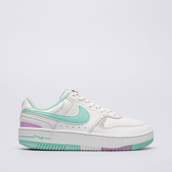 Buty sportowe damskie NIKE GAMMA FORCE AT fn7109-100 kolor biały