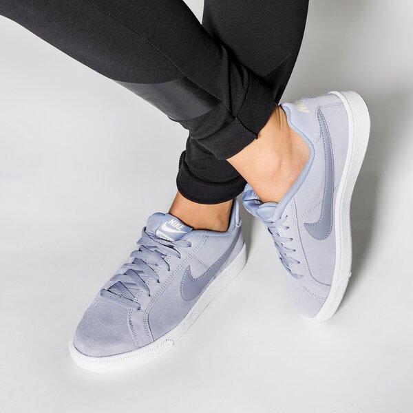 Buty sportowe damskie NIKE WMNS COURT ROYALE SUEDE. 916795002 kolor niebieski