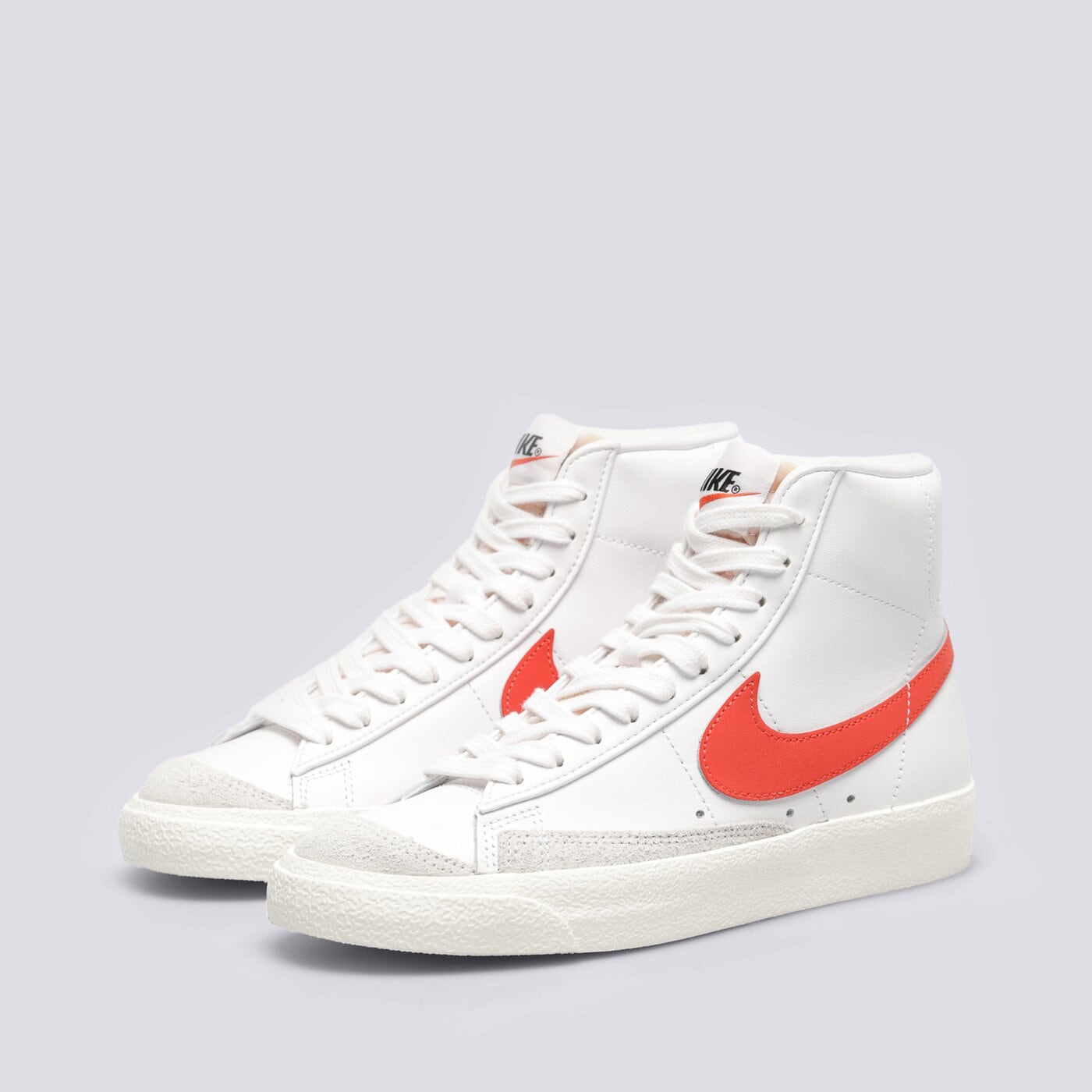 Buty sportowe damskie NIKE BLAZER MID 77 cz1055-101 kolor biały