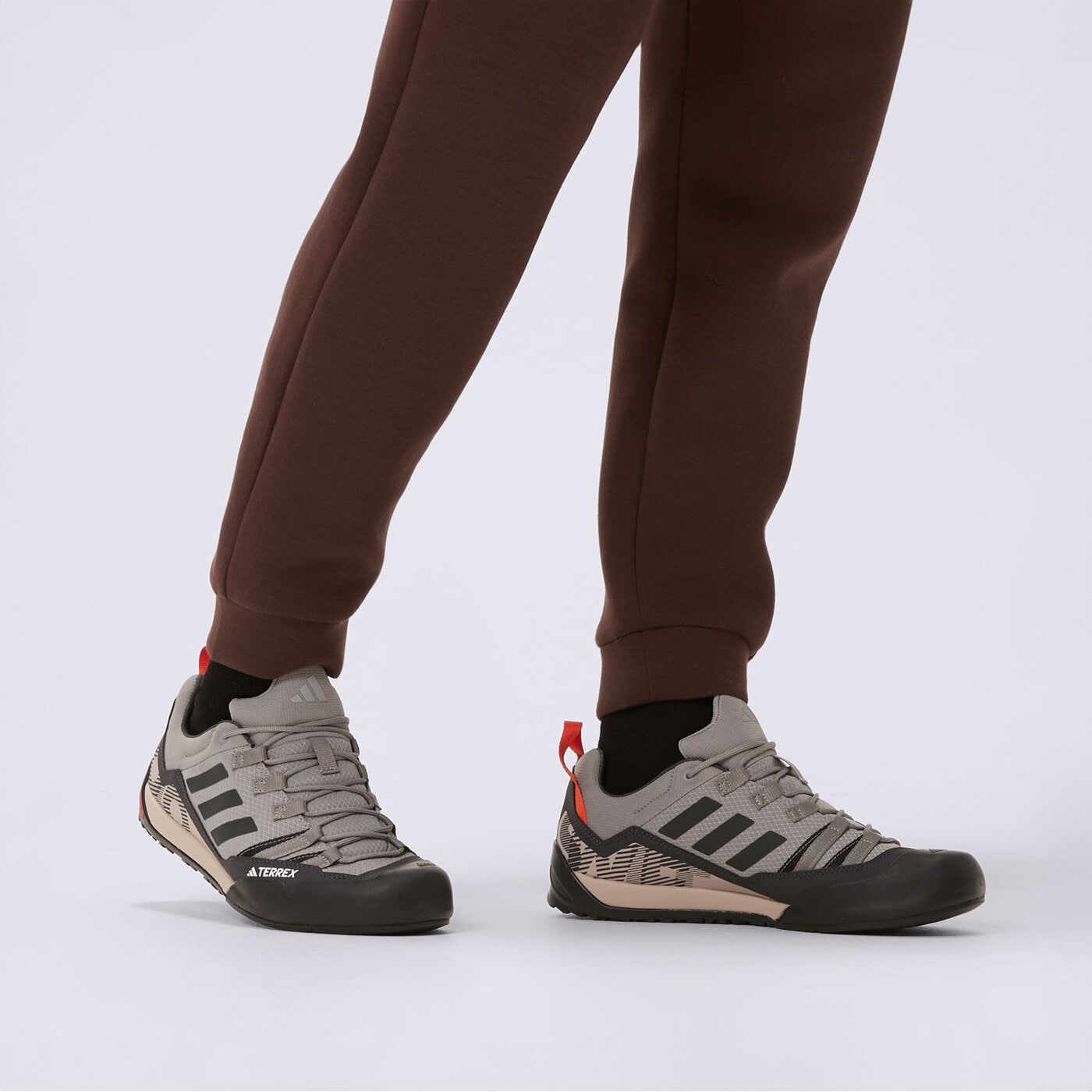 Buty outdoor męskie ADIDAS TERREX SWIFT SOLO 2 id3449 kolor szary