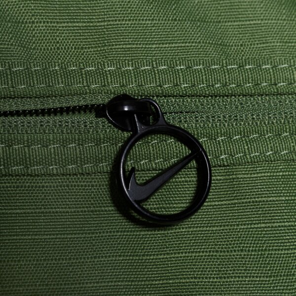 Torba sportowa damska NIKE TORBA GYM CLUB PLUS dh6863-328 kolor zielony