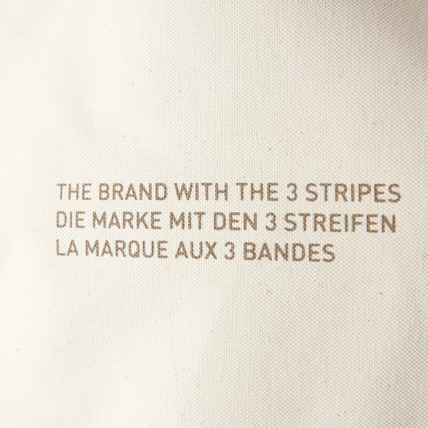 Torba sportowa damska ADIDAS TORBA TRAINING ACC HW ALL ht4776 kolor biały