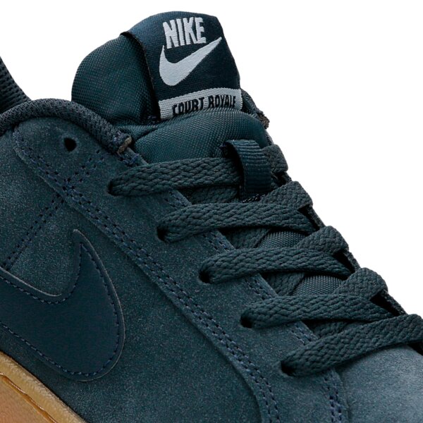 Buty sportowe damskie NIKE WMNS COURT ROYALE SUEDE 916795-400 kolor granatowy