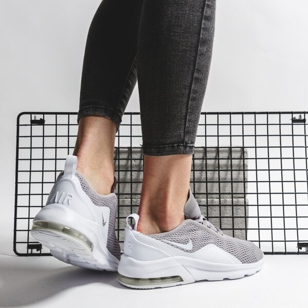 Buty dziecięce NIKE AIR MAX MOTION 2 BG aq2741-002 kolor szary