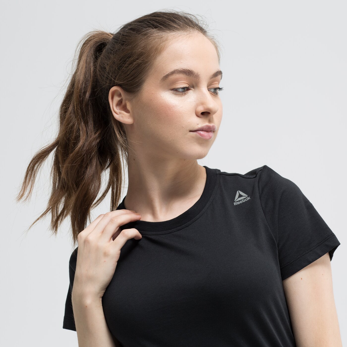 Koszulka damska REEBOK T-SHIRT TE cf8587 kolor czarny